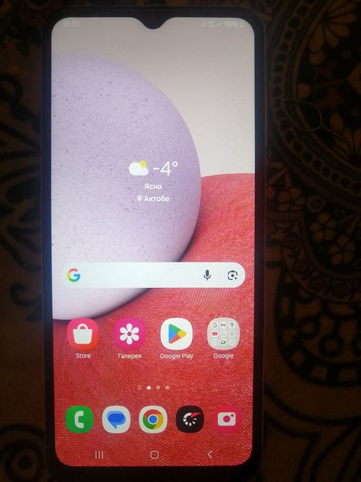 Продам сотовый телефон Samsung A13