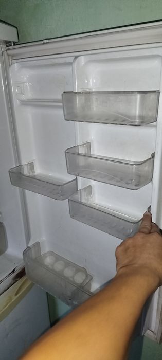 Холодильник 12000 тенге