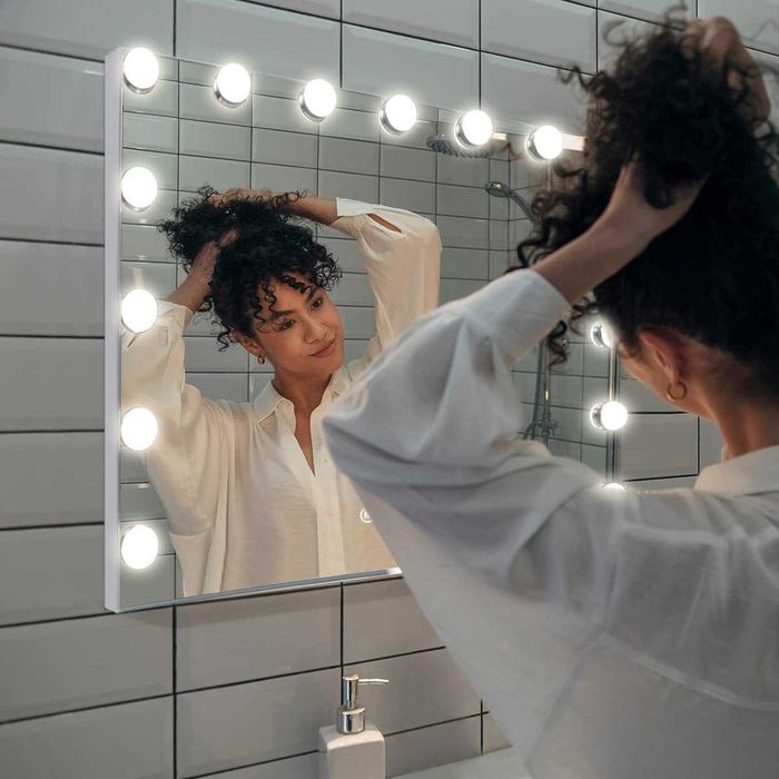 Голямо огледало с LED осветление