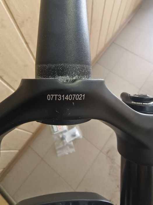 Вилка RockShox Revelation RC Debon Air 29''140mm 15x110mm Boost Remote
