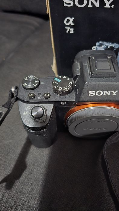 Vând cameră foto Sony A7II