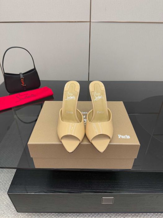 Louboutin Дамски Обувки 35-40 номер