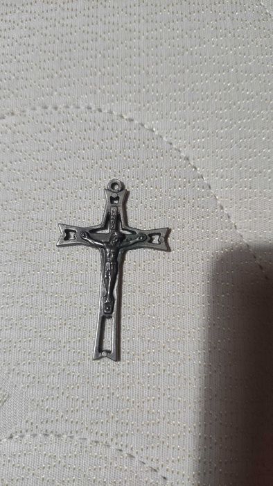 2 висулки кръстчета Разпятие Христово от метал