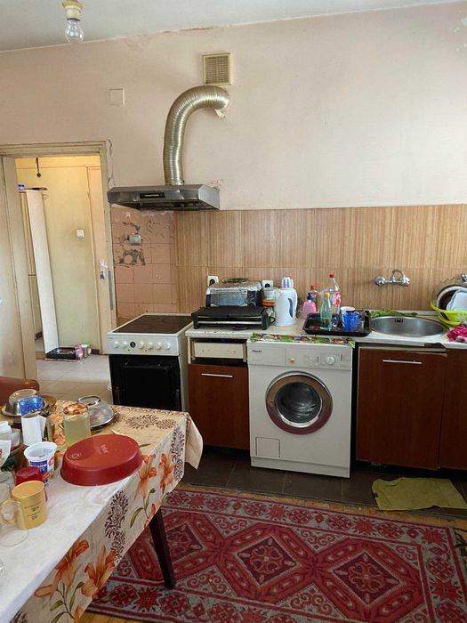 Продава се Двустаен апартамент в София, Лозенец - 85 кв.м за 1883 €/кв.м - Снимка #1