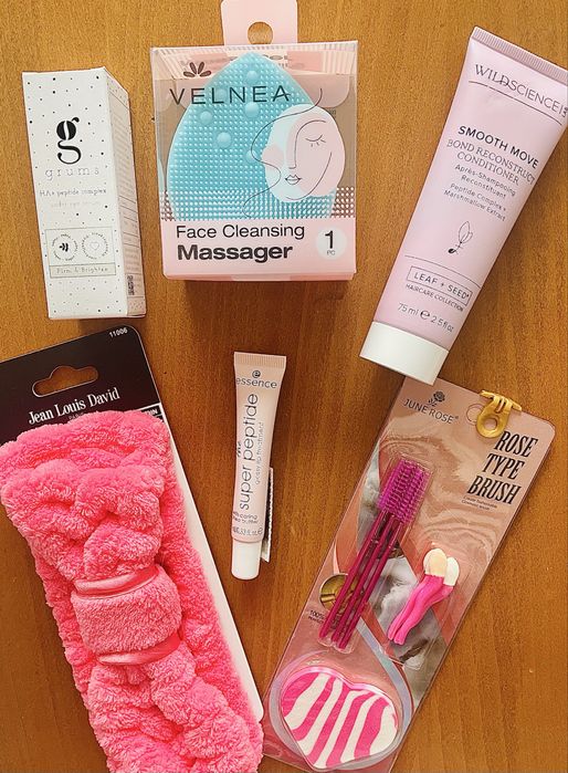 нов лот за лице, очи, коса, устни, козметика,  цена за всичко