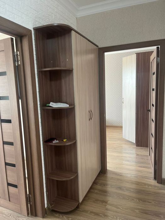 Продается шкаф для прихожей