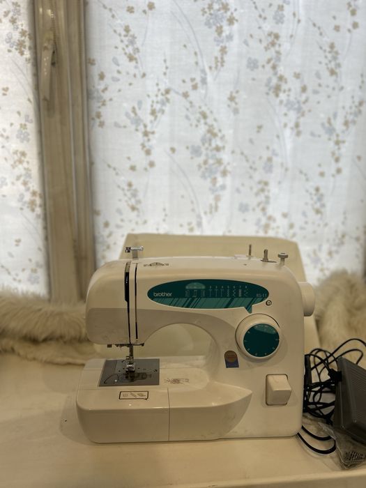 Швейная машинка brother