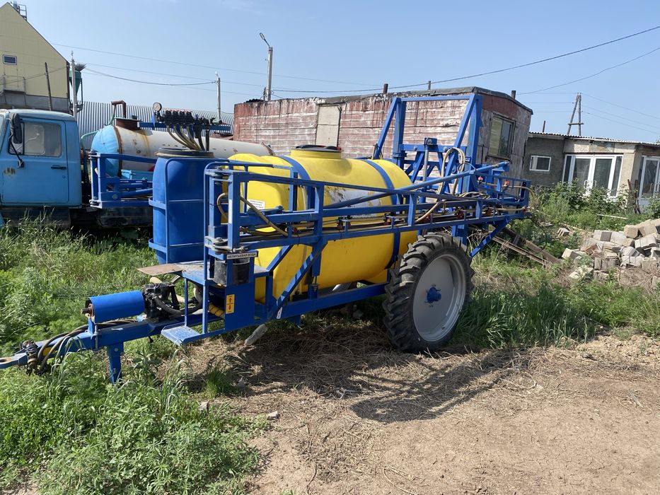 Продается опрыскиватель Заря