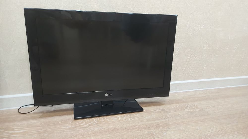Телевизор LG 32 дюйма