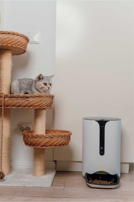 Hranitor Automat 6L pentru caini si pisici, SMART, camera VIDEO, WiFi