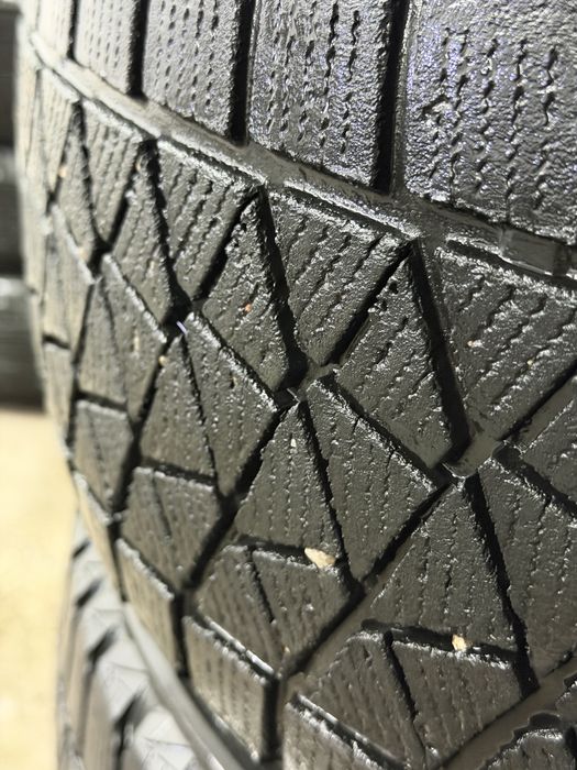 225/55/18 Bridgestone все сезонные шины