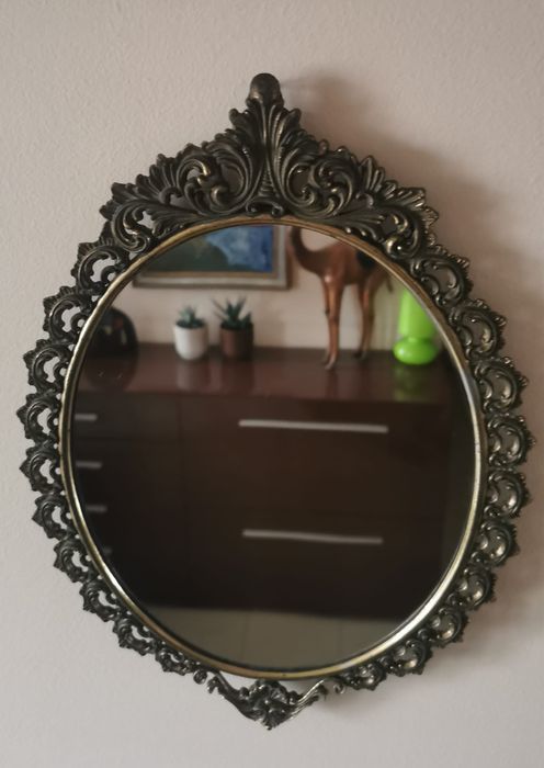 Овално огледало във френски винтидж рококо стил златна рамка бронз