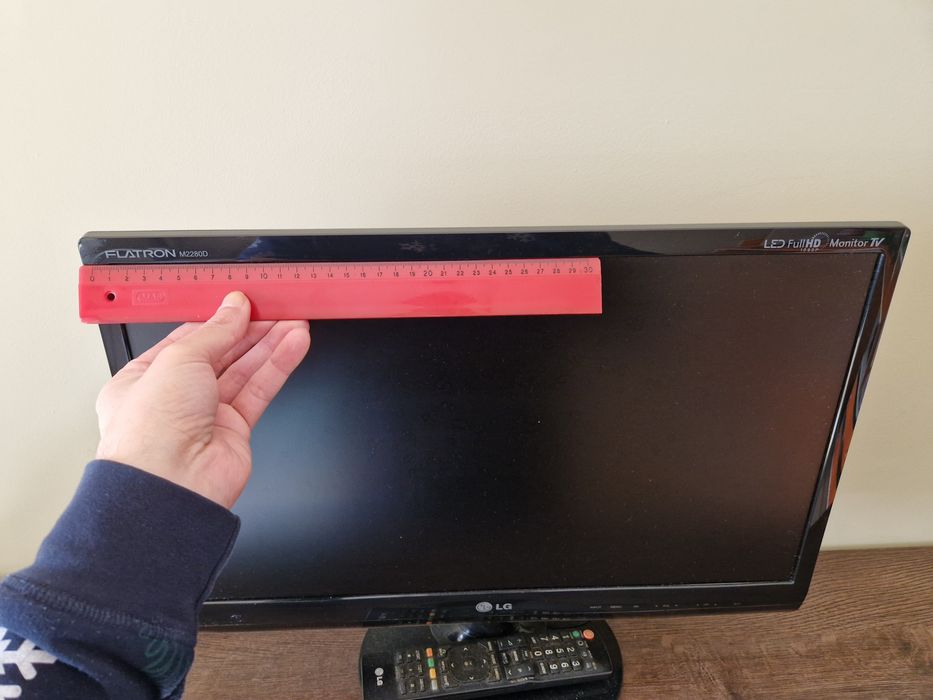 Телевизор Монитор LG Flatron M2280D