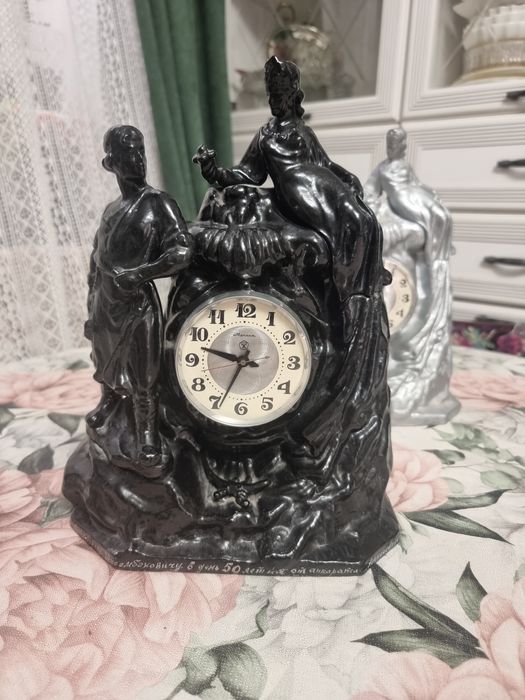 Часы Хозяйка медной горы