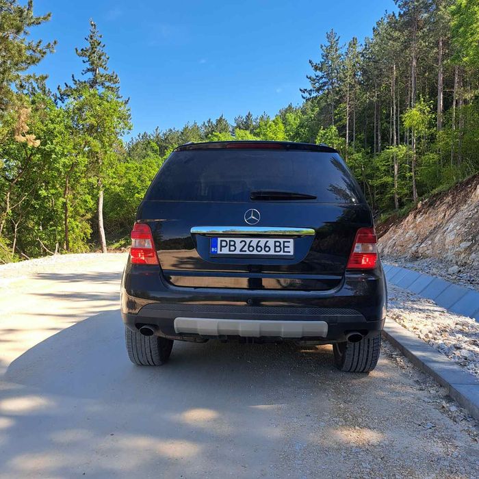 Mercedes ML320 2007 година