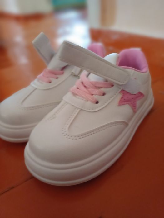 Красовки продаю новые