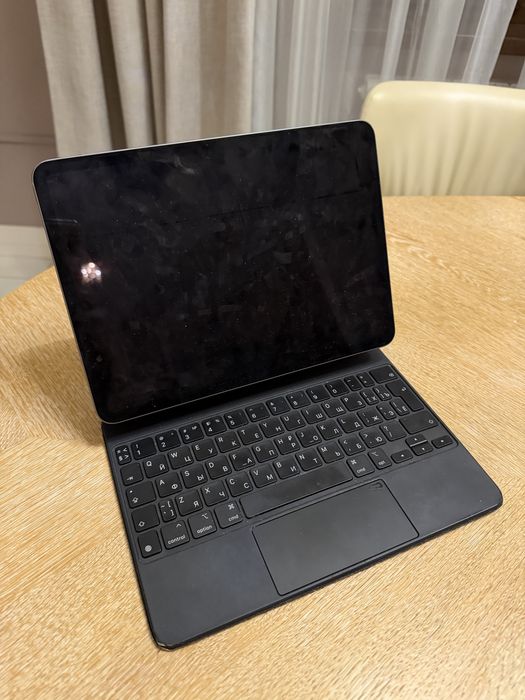 Ipad Pro 11 с клавиатурой