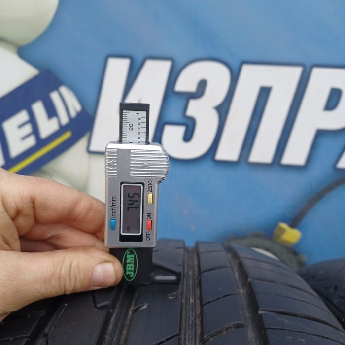 235 60 18  Hankook 4бр летни дот 19