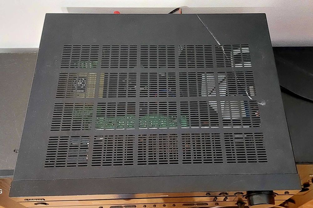 Yamaha Natural Sound AV Receiver RX-V430RDS
Продавам