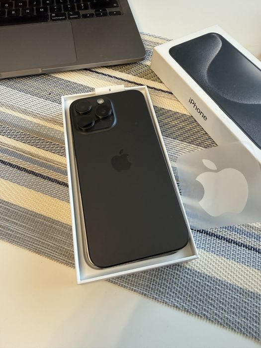 Iphone 15 pro max negru 256 gb 85%