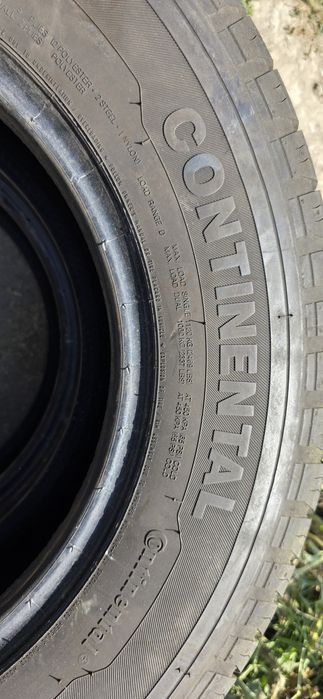 Гуми 2бр  225/70/15 с - 1бр  - 70 евро