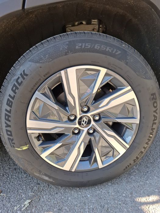 4 anvelope Iarna 2024 Royal Black 215/65R17