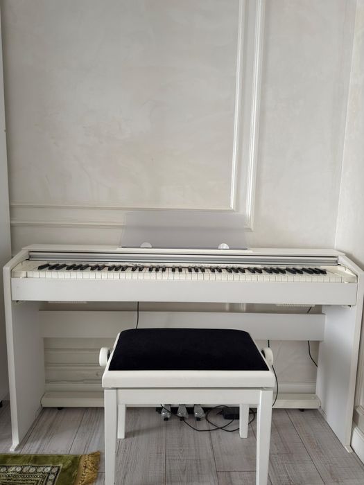 Продам пианино Casio PX-770 WEC7