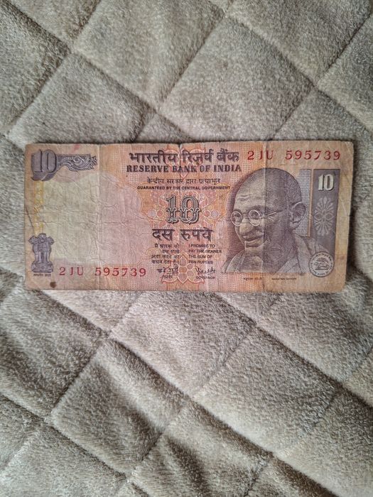 Старые банкноты разных стран