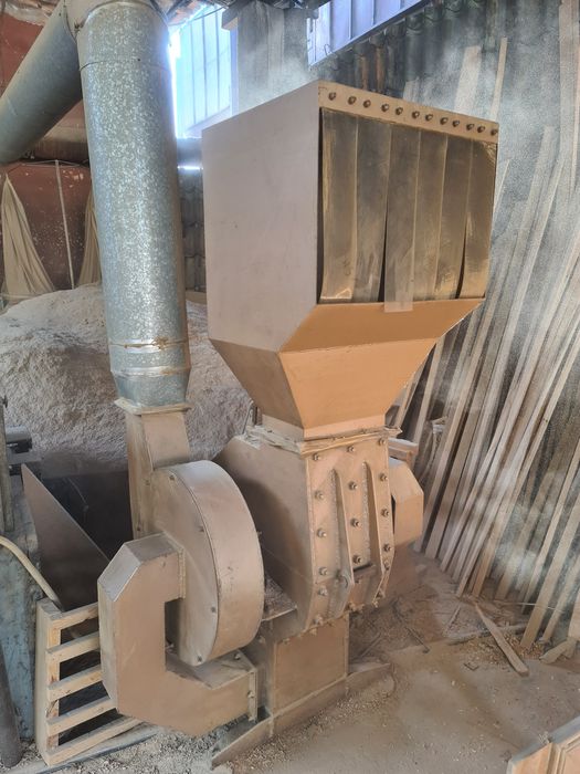 Дробилка для древесных отходов