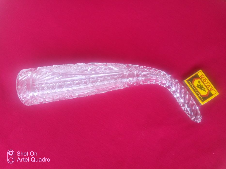 Рог хрустальный ( большой ) . Есть доставка..