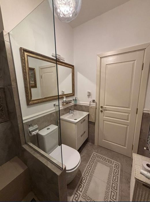 Дава се под наем Тристаен апартамент в София, Център - 74 кв.м за 1100 € - Снимка #7