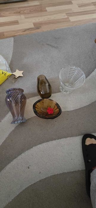 Разпродажба на сувенири с различни тематики