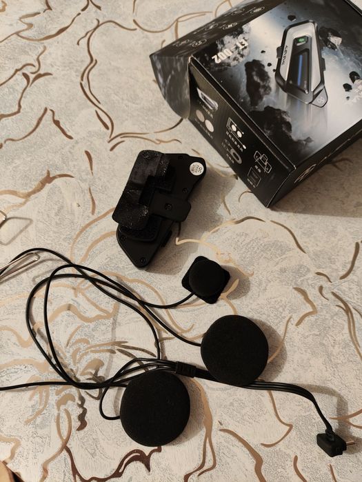 Мото гарнитура на шлем