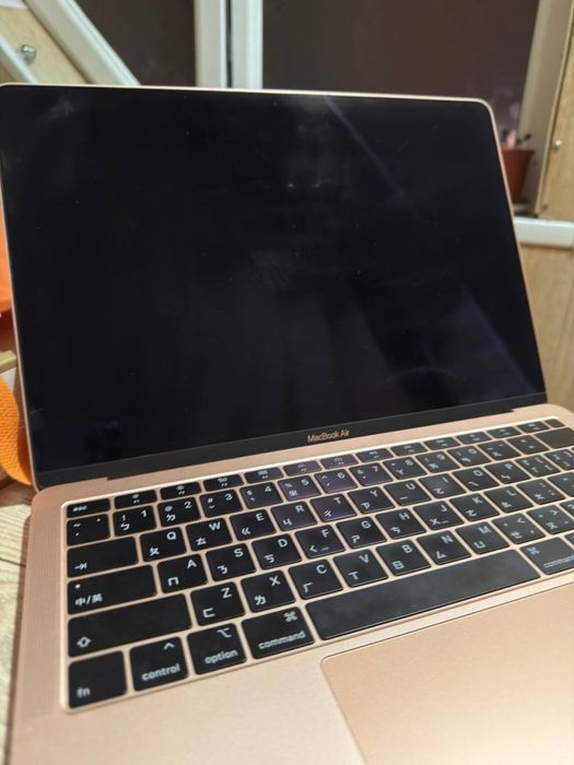 MacBook Air 13 2019 / 8Gb / 256Gb / Retina