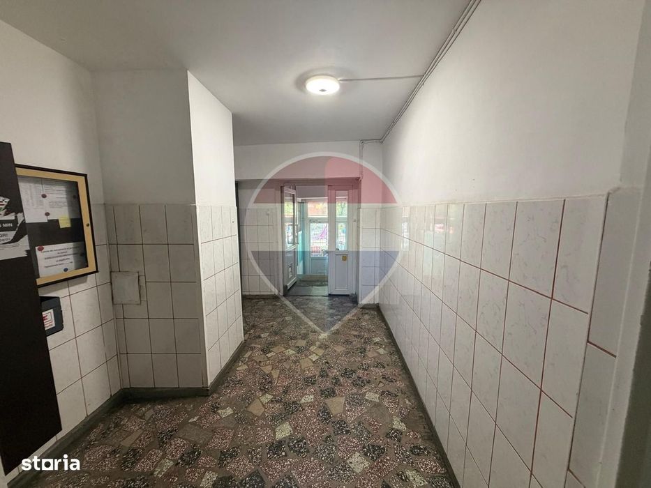 Vanzare apartament 3 camere zona Auchan Vitan