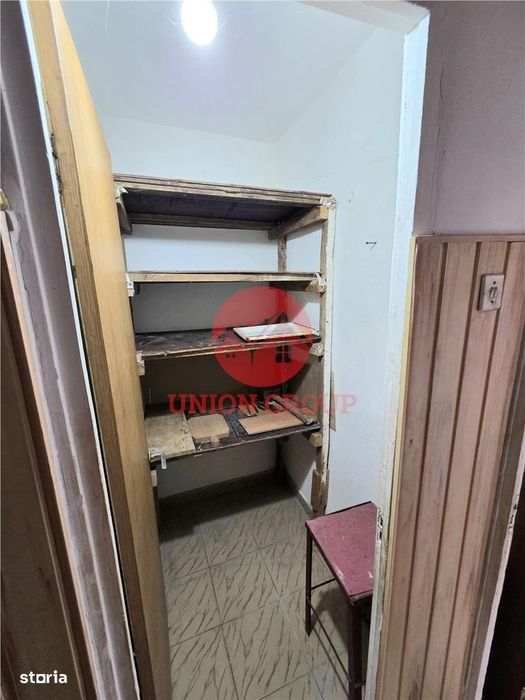 Apartament 3 Camere, Decomandat, Inel 2