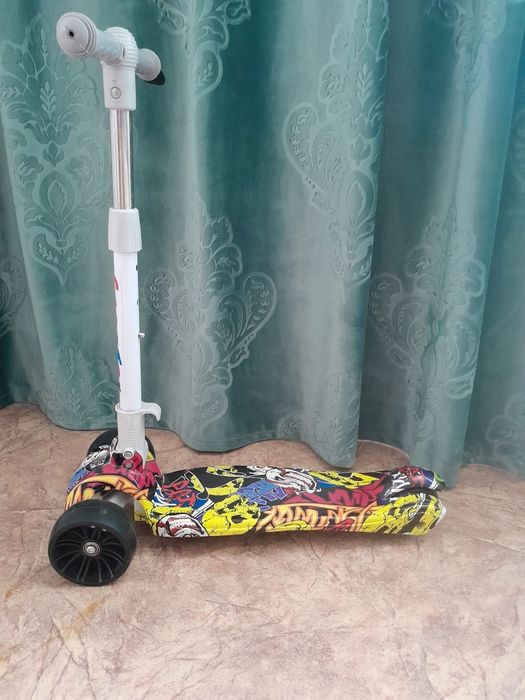 Самокат в отличном состоянии