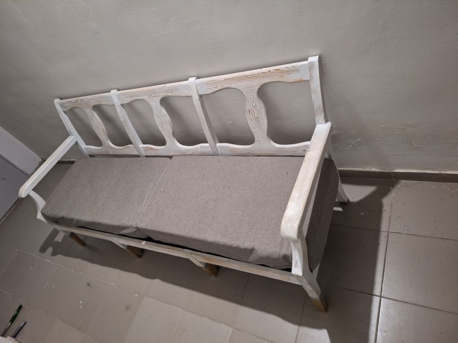 Диван из дерева ручной работы