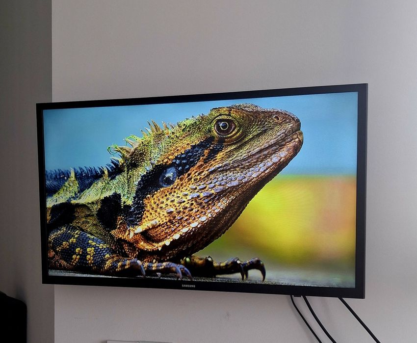 Телевизор Samsung оригинал