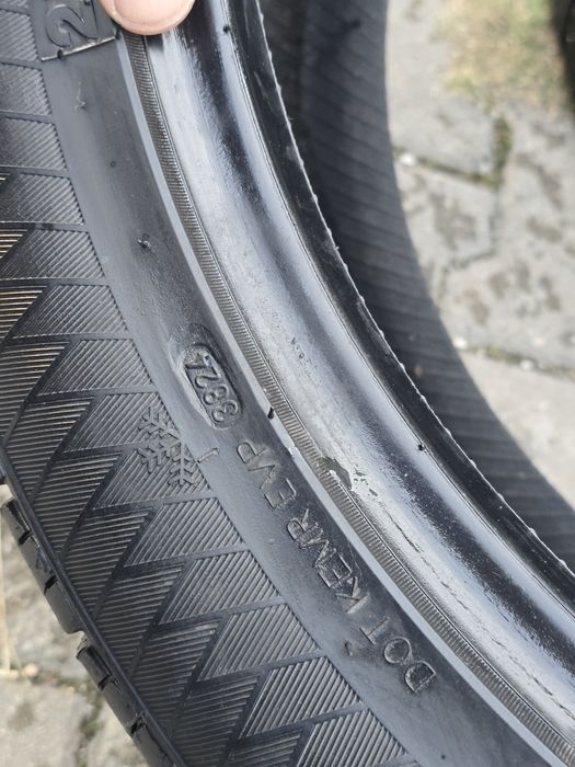 275 40  21 gripmax