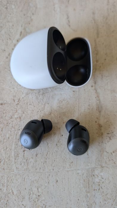 Google Pixel 8 Pro + Buds