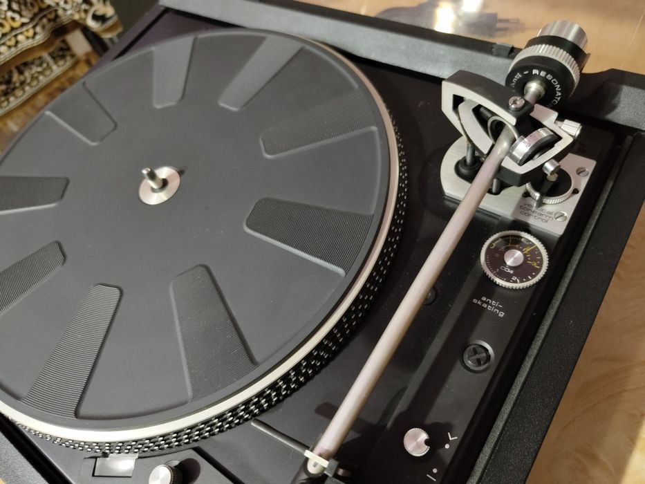 Pick-up Dual 704 direct drive electronic