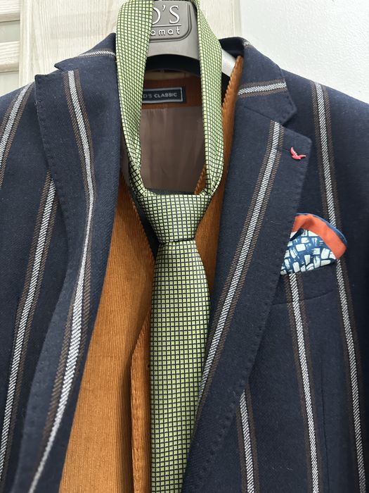 Costum Damat impecabil