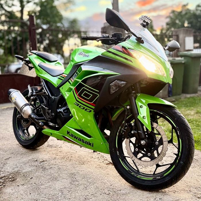 Kawasaki ninja 300