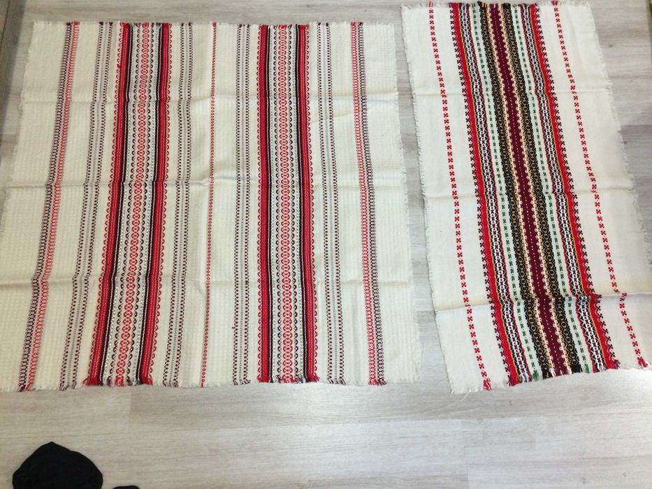 Карета бродирани 18 броя - различни размери и покривка за легло жакардова 1 брой