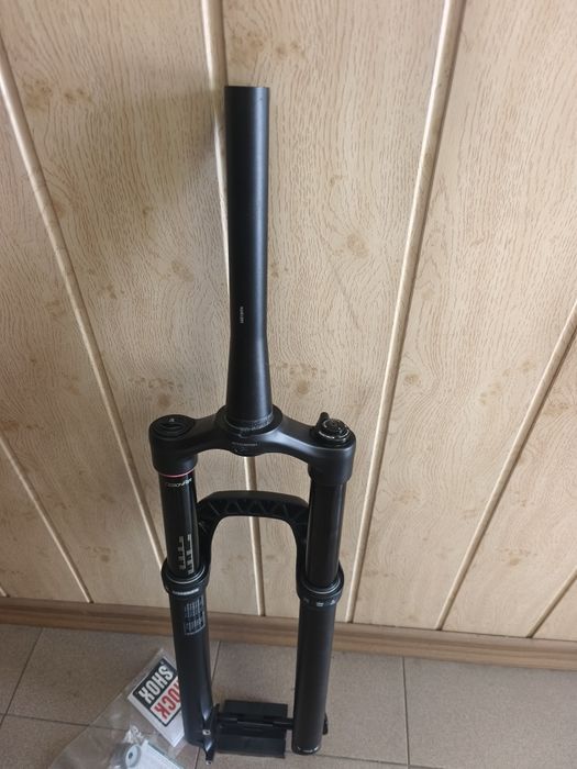 Вилка RockShox Revelation RC Debon Air 29''140mm 15x110mm Boost Remote