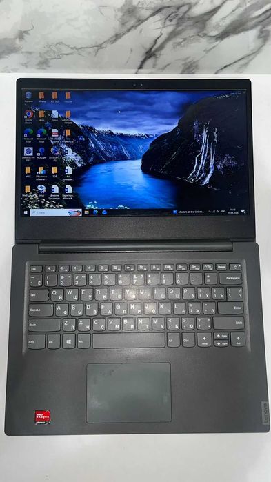 Ноутбук Lenovo  LAPTOP-3B4IG66J