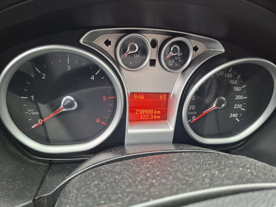 Vând Ford Focus MK 2