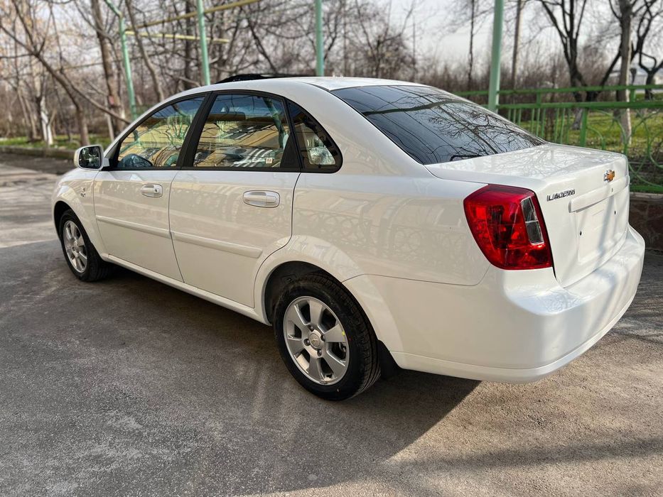 Chevrolet Lacetti 2023