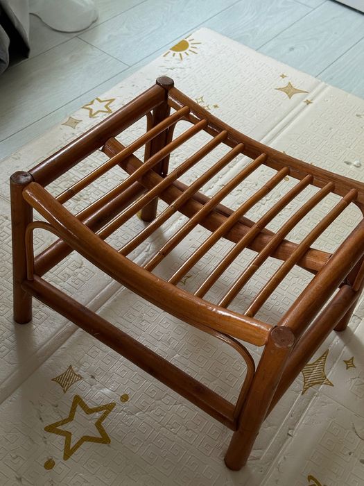 Подставка для ног из ротанга